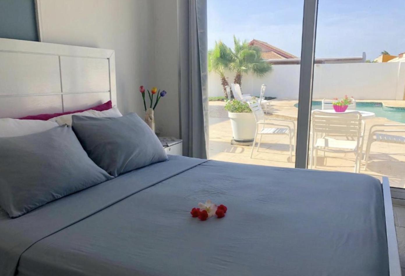 Genesis Apartments Palm Beach Ngoại thất bức ảnh