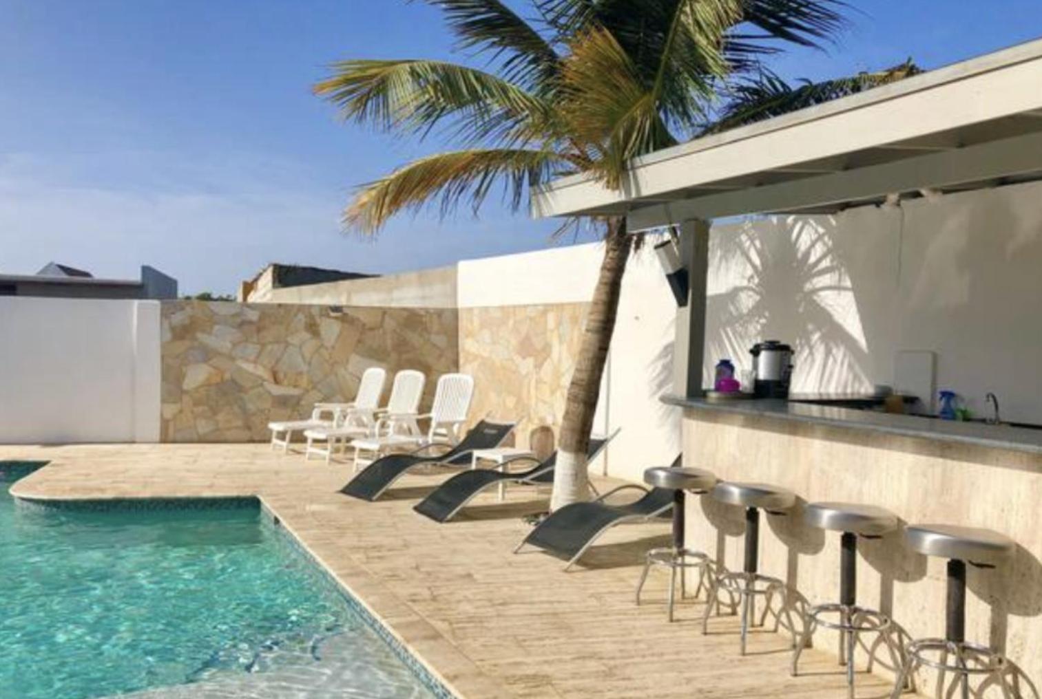 Genesis Apartments Palm Beach Ngoại thất bức ảnh