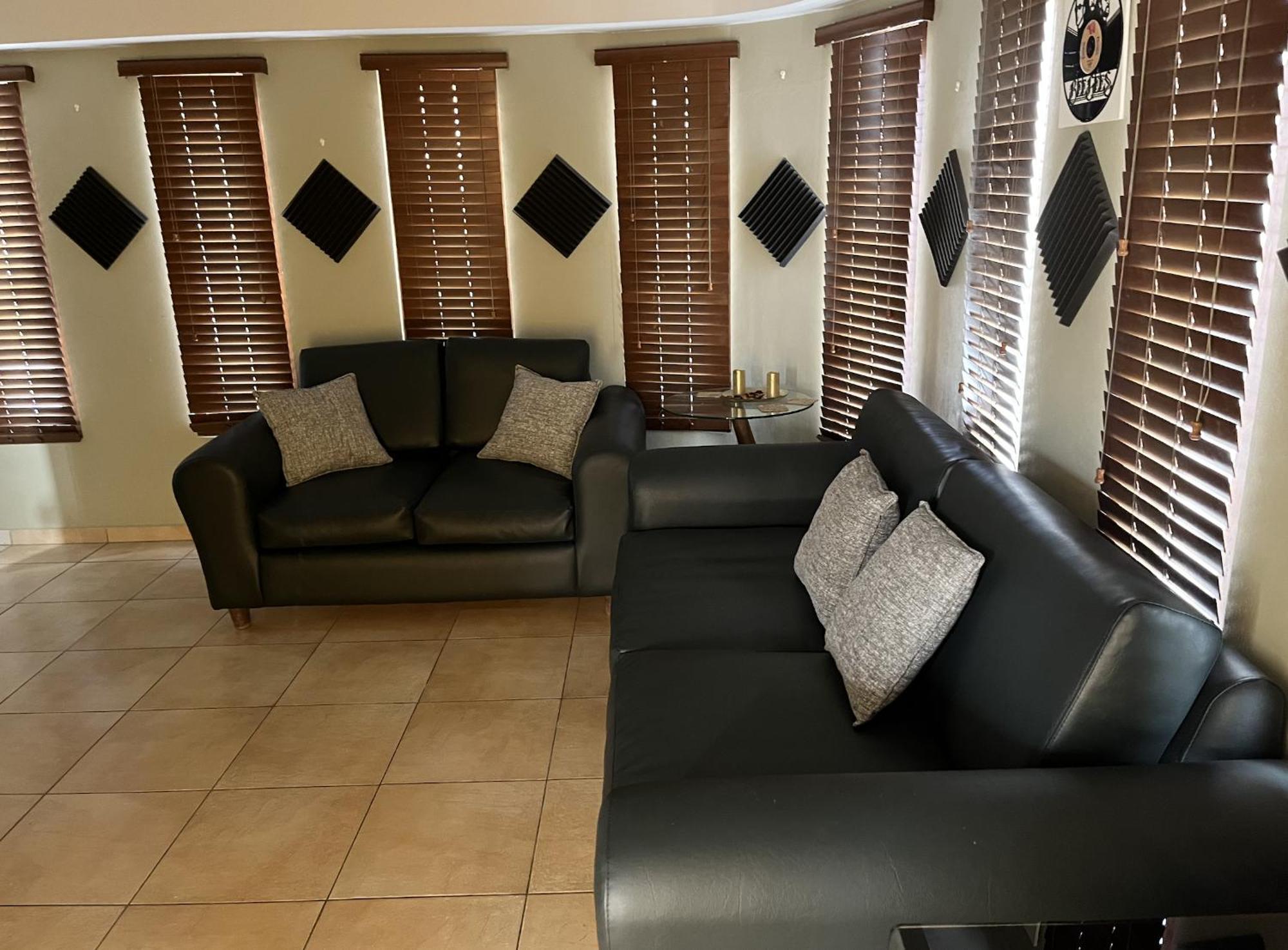 Genesis Apartments Palm Beach Ngoại thất bức ảnh