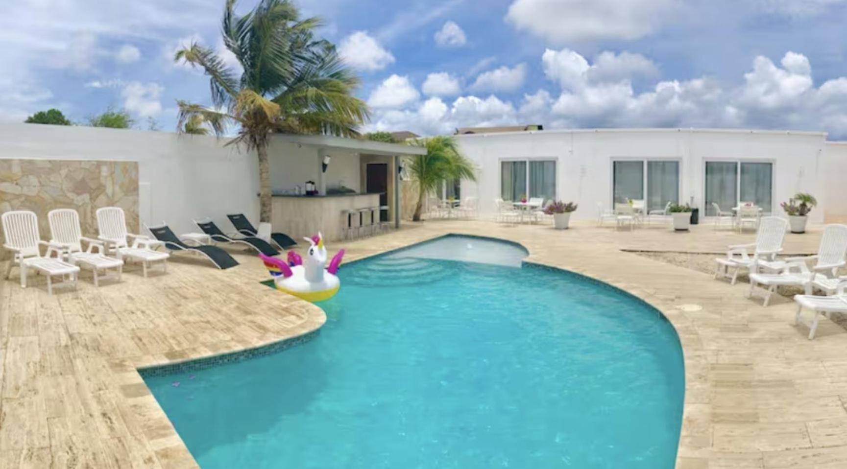 Genesis Apartments Palm Beach Ngoại thất bức ảnh
