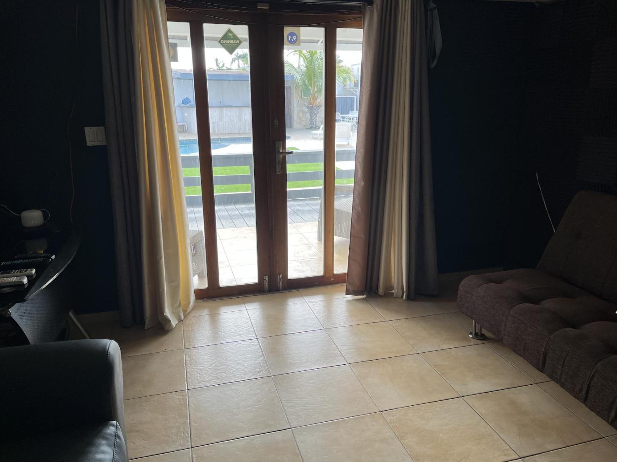 Genesis Apartments Palm Beach Ngoại thất bức ảnh